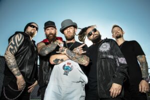 Five Finger Death Punch ทวงสิทธิ์คืนผลงานที่ค่ายเก่าเอาไปขาย ครบรอบ 20 ปี อัดรีมิกซ์ใหม่ “Best Of – Volume 1” นำร่องซิงเกิล “I Refuse” ft. Maria Brink จากวง In This Moment